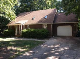 203 Laurie Ln, Cary, NC 27513