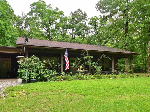 2736 Riverview Dr, Malvern, AR 72104