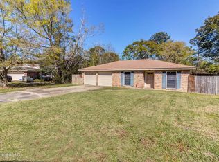 3830 River Pine Dr, Moss Point, MS 39563
