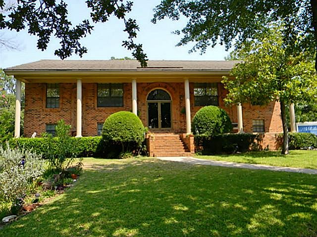 1st image of 1913 Ashton Ct