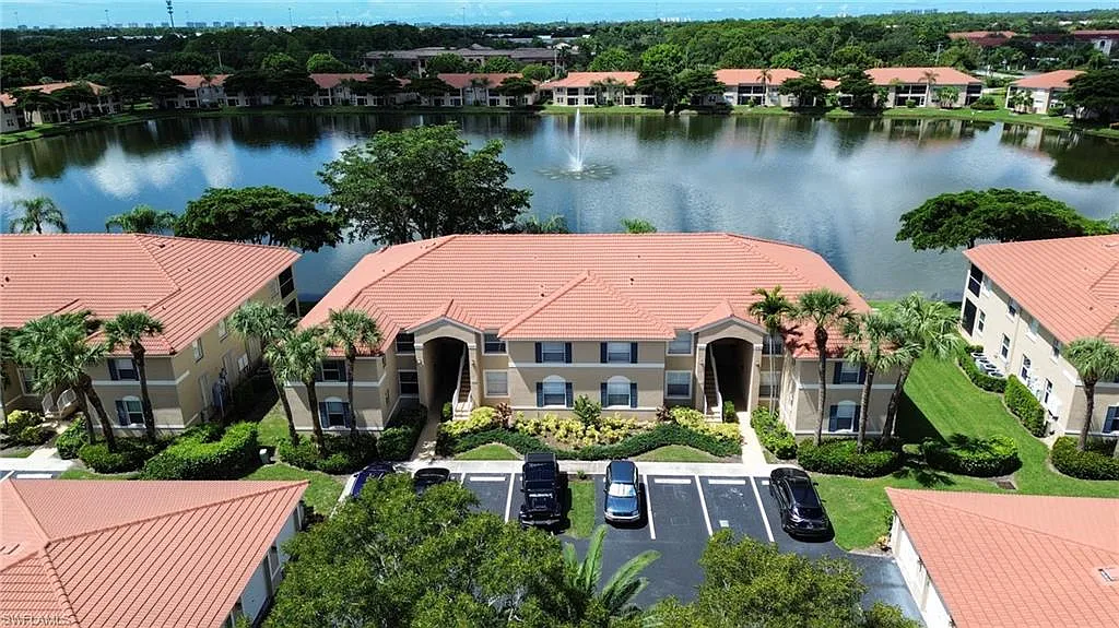 2 bed, 2.0 bath, 1207 sqft, $2,300 — Photo 1