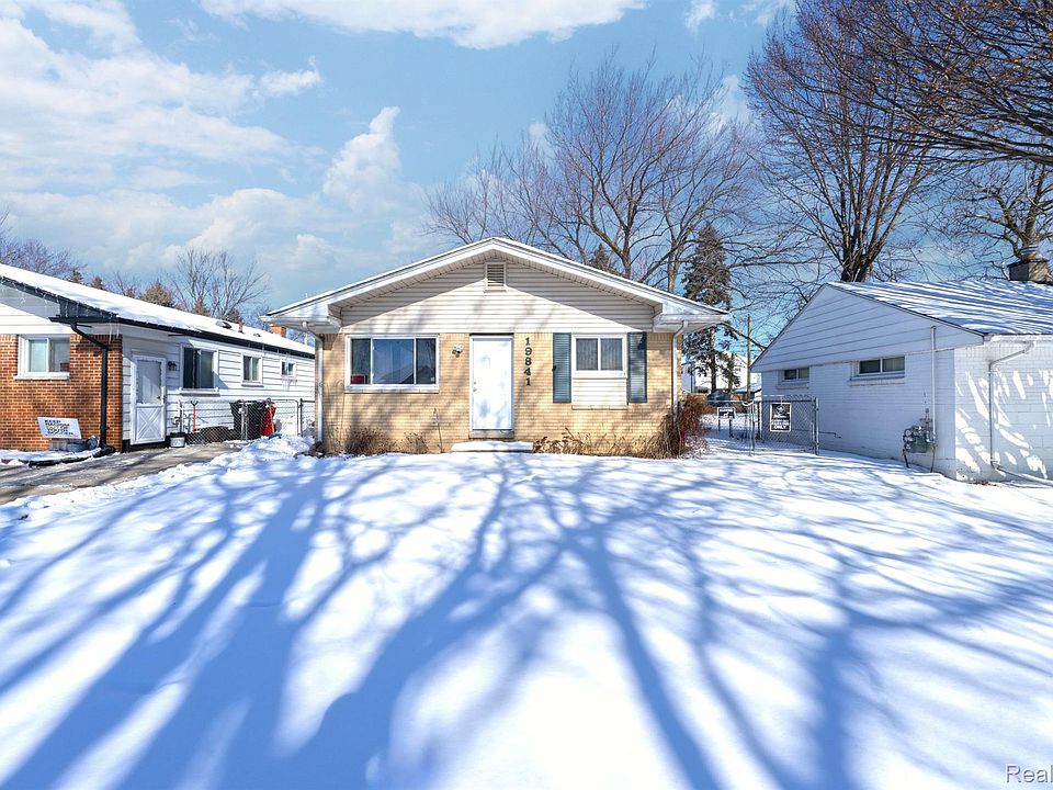 1st image of 19841 Voiland St