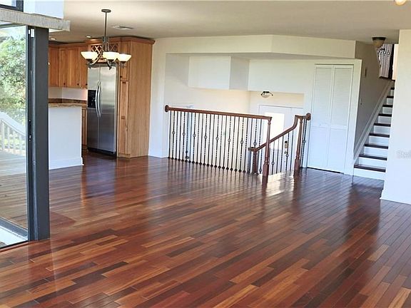 3rd image of 5613 Escondida Blvd S