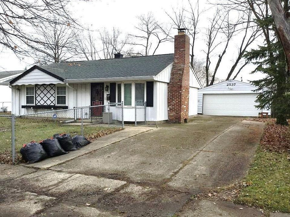 1st image of 2537 N Routiers Ave