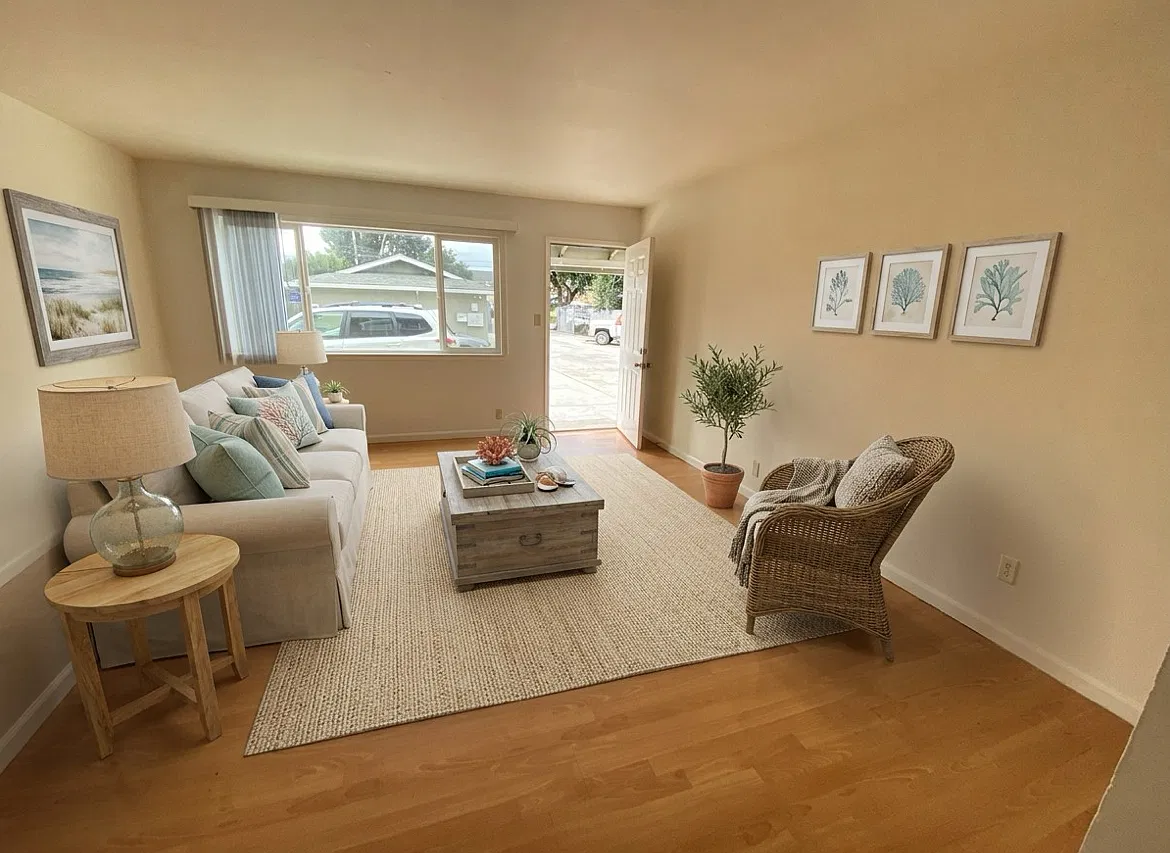 2 bed, 1.5 bath, 1050 sqft, $2,395 — Photo 2