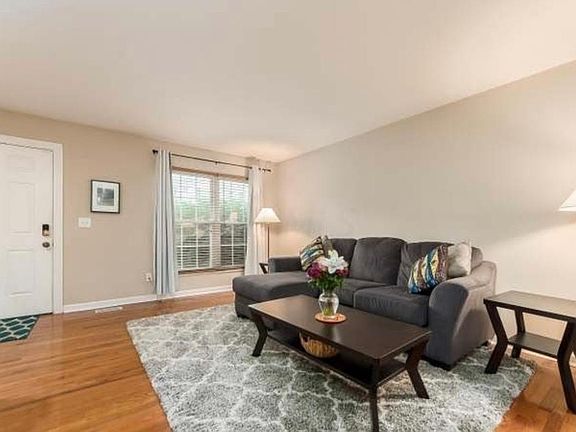 2nd image of 8182 Olde Richmond Ln #4C