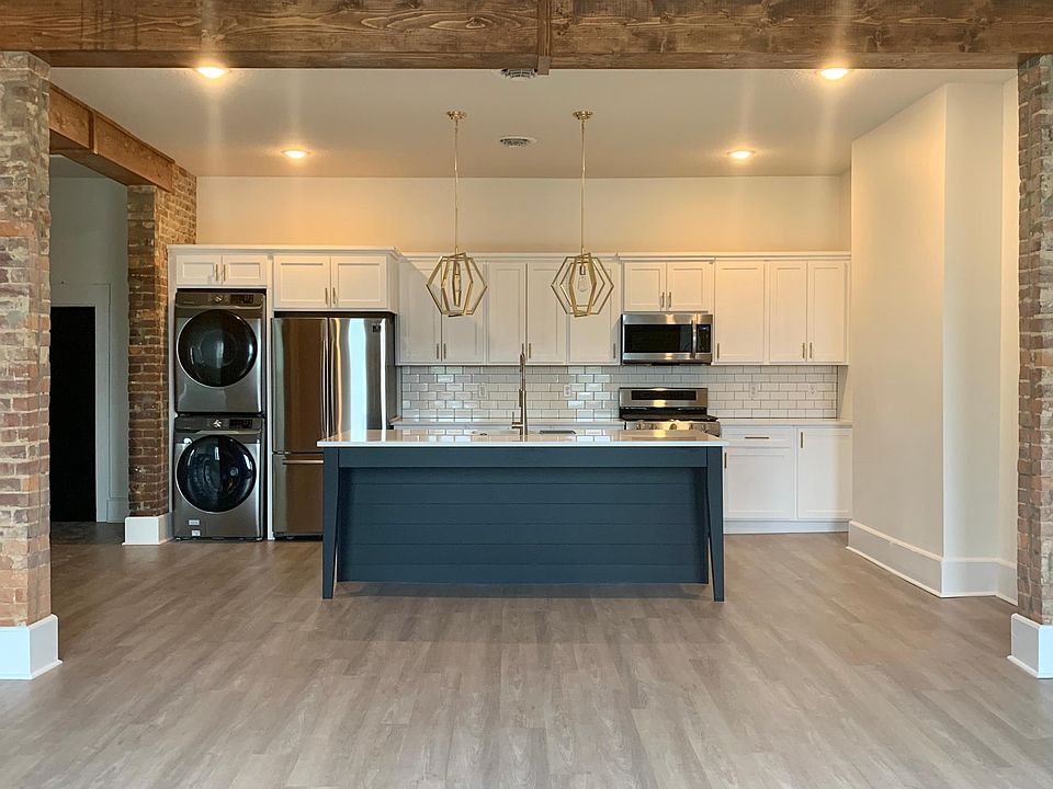 1st image of 213 E Main St #B