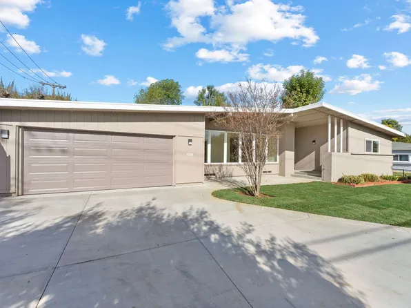 608 E 17th Ave E, Escondido, CA 92025