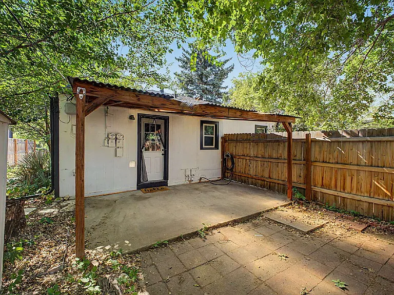2912 S Delaware St — Photo 17