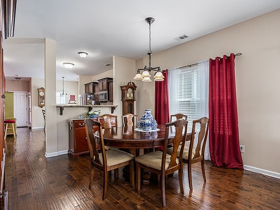 4th image of 4034 Saint Jules Way