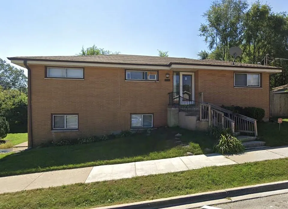 2605 Northfield Ave