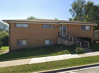 2605 Northfield Ave, Waukegan, IL 60085