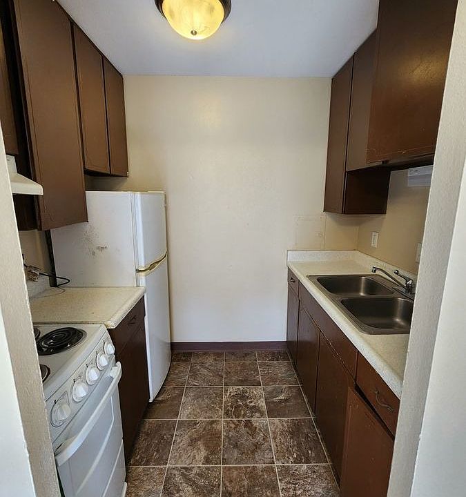 125 20th Ave SW Cedar Rapids, IA, 52404 Apartments for Rent Zillow