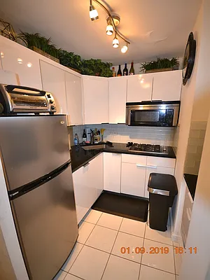 Rented by eRealty Advisors Inc | media 8