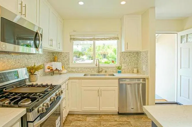 Kitchen 3