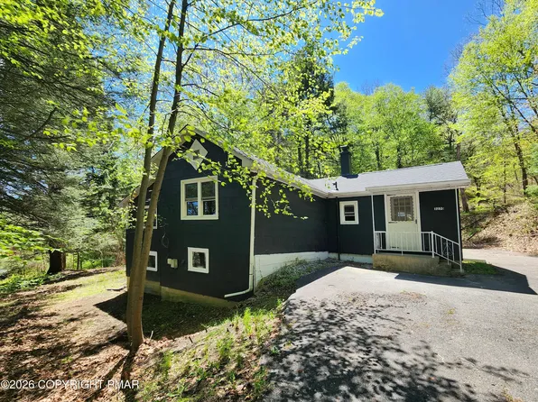 3270 Forest Inn Rd, Palmerton, PA 18071