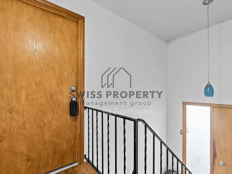 1549 Oakland Park Ave — Photo 14