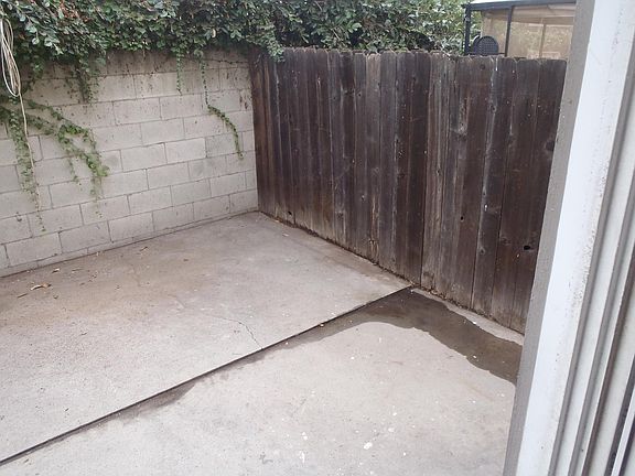 4th image of 11325 Laurel Ave APT 9