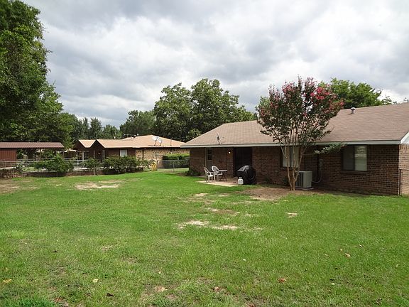 5th image of 203 Shady Ln
