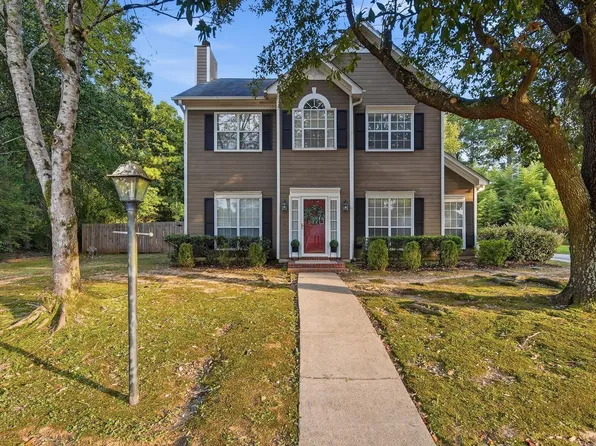 209 Chadwick Ln, Helena, AL 35080