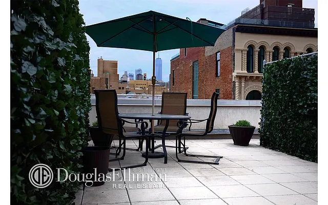 Sold by Douglas Elliman | media 15