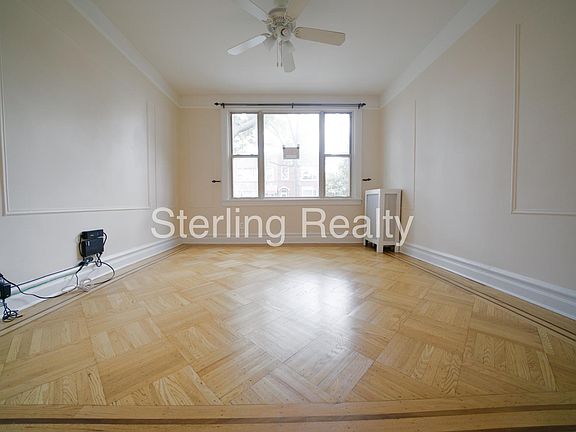 4th image of 2439 Crescent St