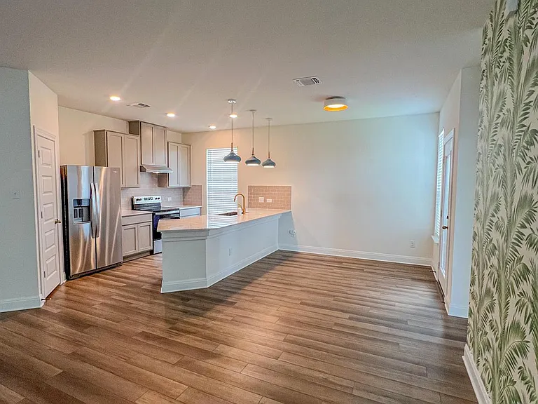 512 Barbary Coast Ln — Photo 5