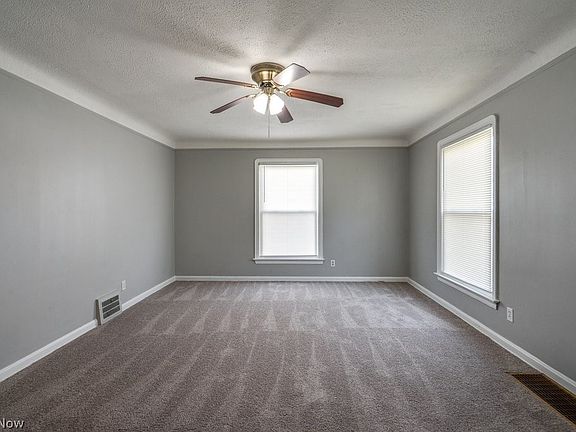 5th image of 12013 Wayland Ave