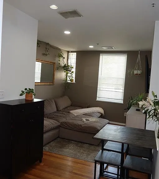 716 Adams St #3W — Photo 4
