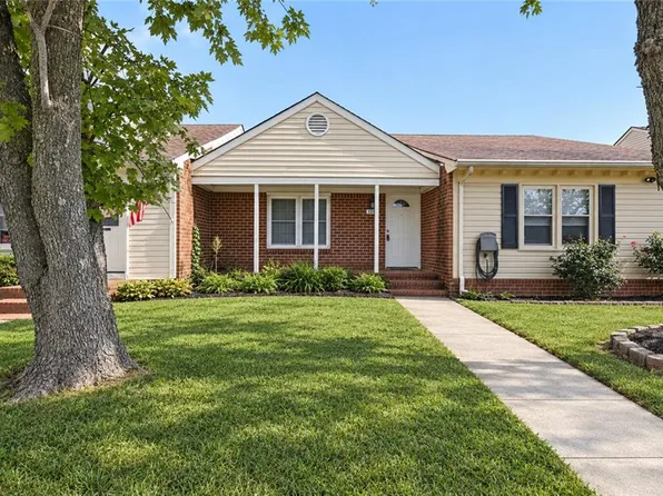 1114 Vermilya Ct, Virginia Beach, VA 23454