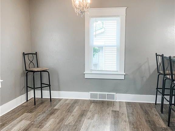 5th image of 1221 Smithfarm Ave