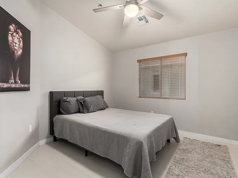 2402 E 5th St #1718 — Photo 39