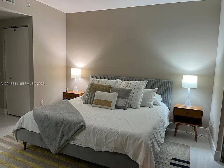 1300 Brickell Bay Dr #2208 — Photo 8