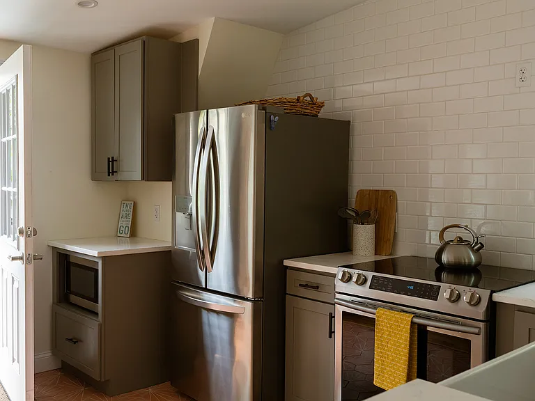 Robinson St — Photo 2
