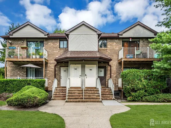 4103 Birchwood Ct, North Brunswick, NJ 08902