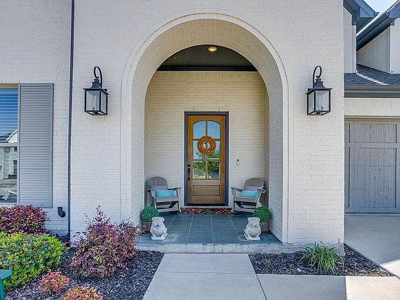 3rd image of 413 Kestrel Ct