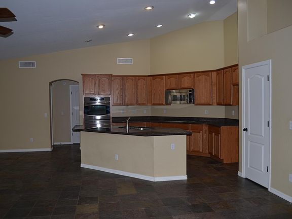 5th image of 4880 N 150th Dr