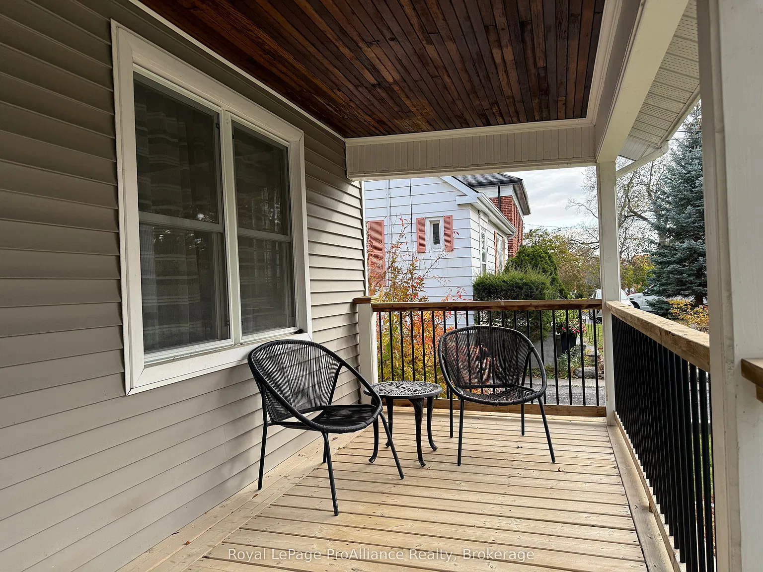 3 bed, $3,000 — Photo 2