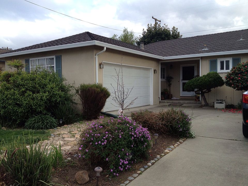 2nd image of 1134 W Knickerbocker Dr