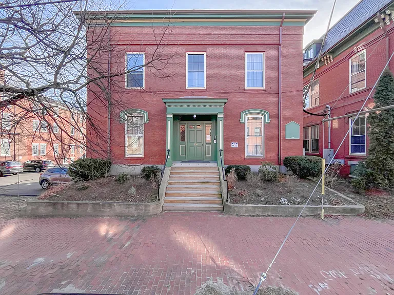156 Danforth St #3 — Photo 39