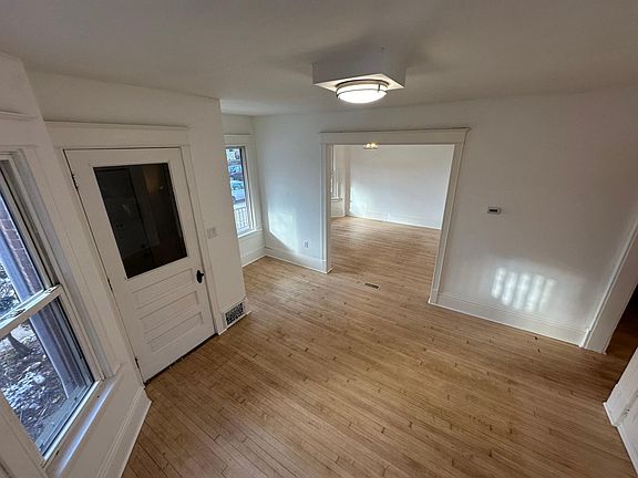5th image of 932 S 4th St