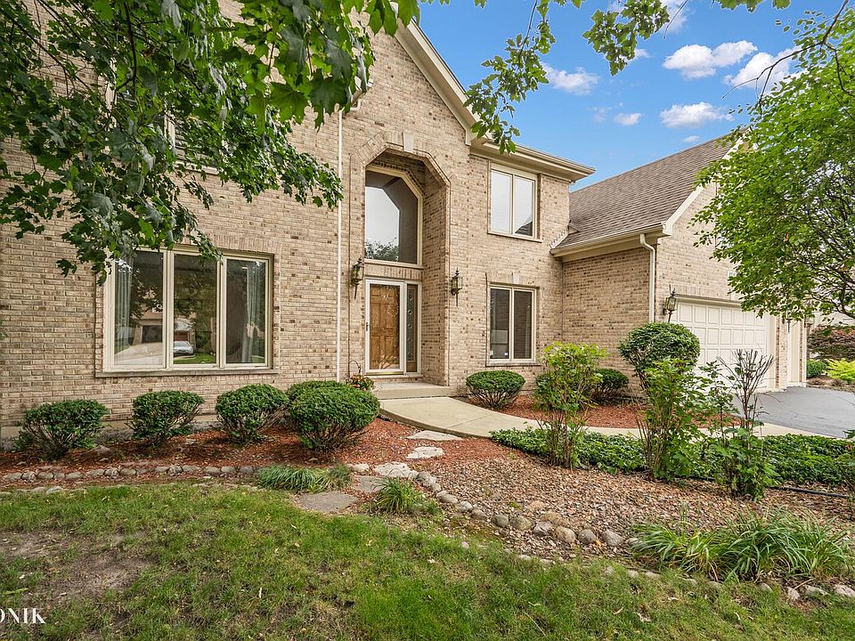 1st image of 414 Woodside Dr