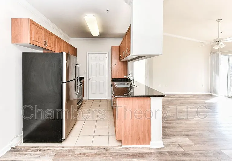 12104 Garden Grove Cir #404 — Photo 4