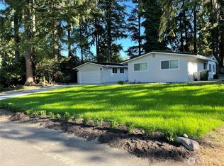 16039 NE 27th St, Bellevue, WA 98008