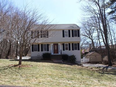 2 Centennial St, Hopedale, MA, 01747