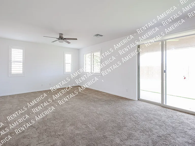 13487 N 174th Ave — Photo 18