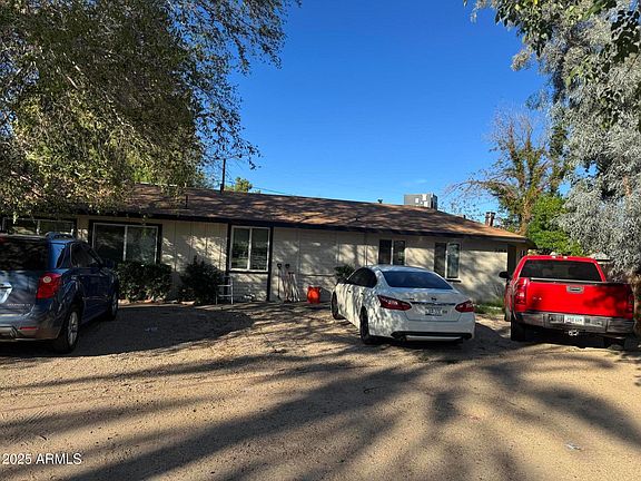 3rd image of 2206 W VISTA Avenue