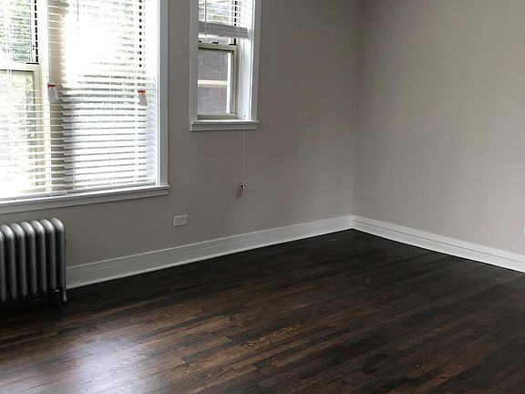 4th image of 1322 E Hyde Park Blvd #3