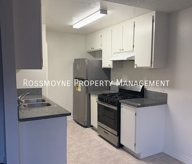 10817 White St #207 — Photo 6