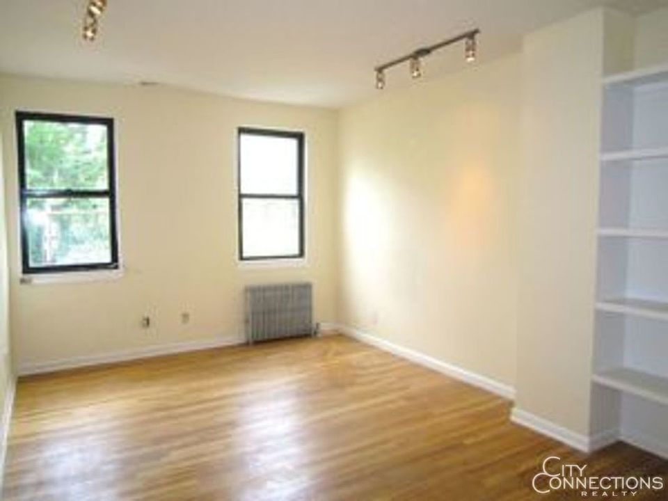 1st image of 313 6th Ave APT 3B